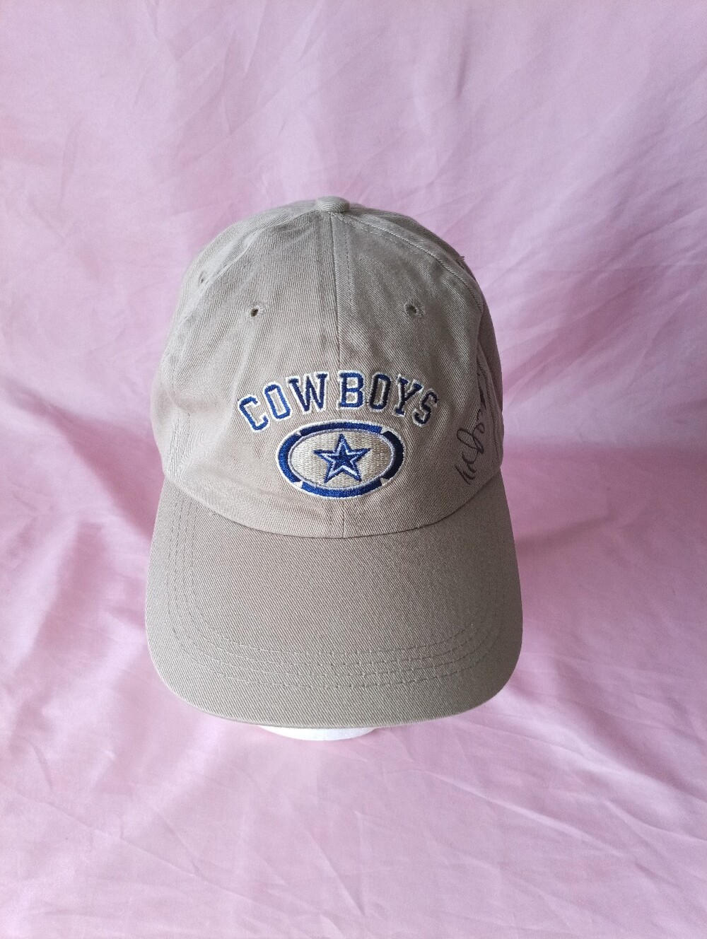 Cowboys hat autographed by Ed Jones #72
